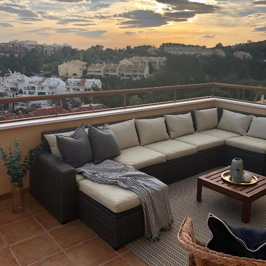 Luxurious Duplex Penthouse With Golf And Sea Views Apartman Benalmádena Kültér fotó